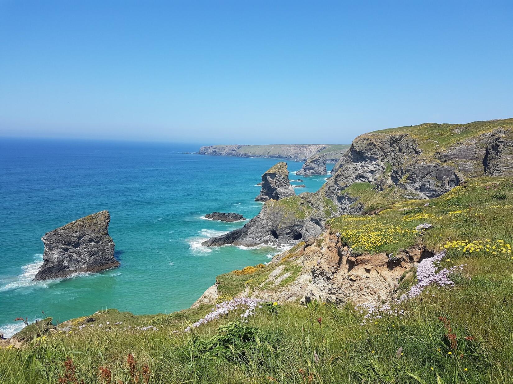 Looking out to sea, Bedruthan Steps Newquay