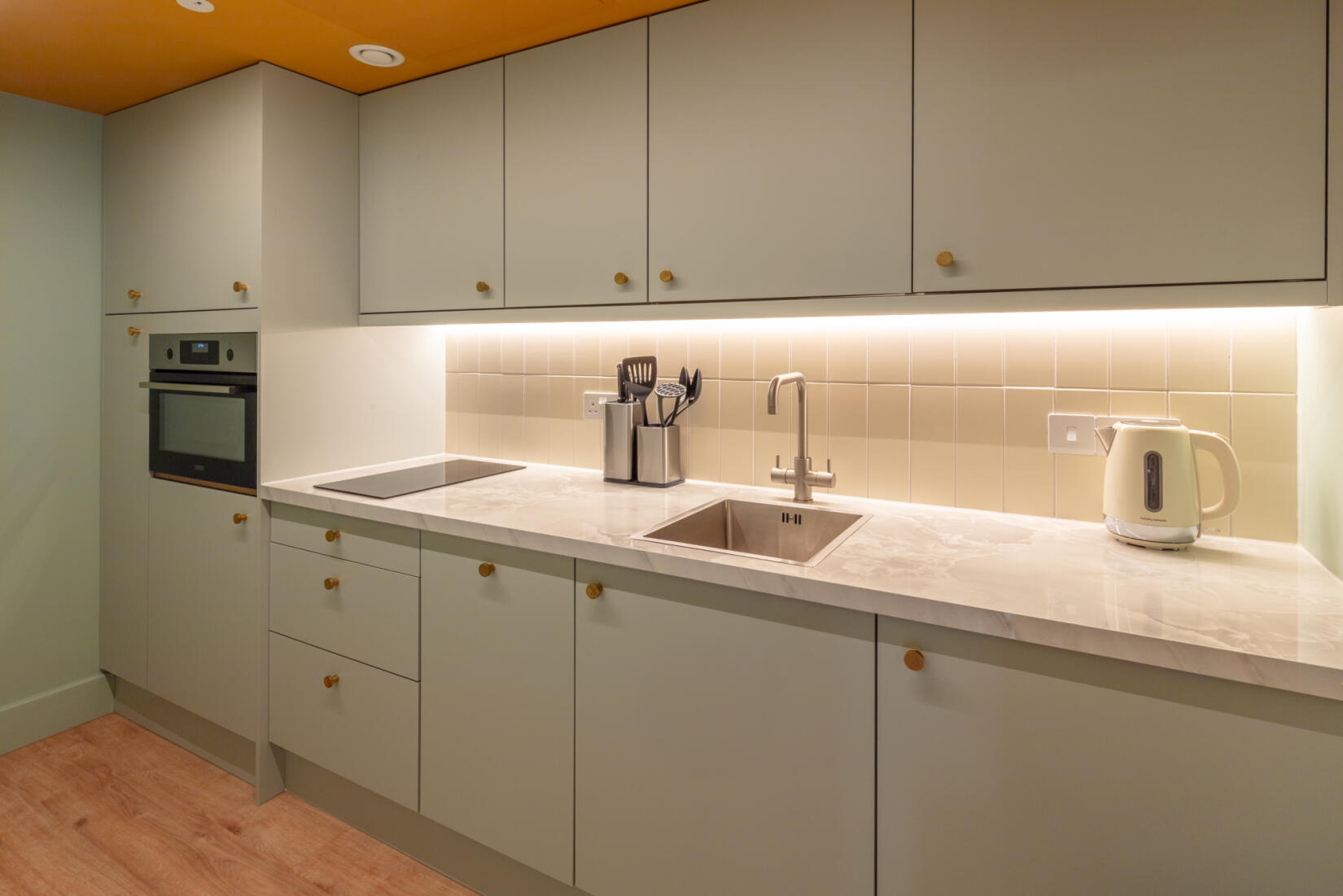 SeaSpace kitchen full view
